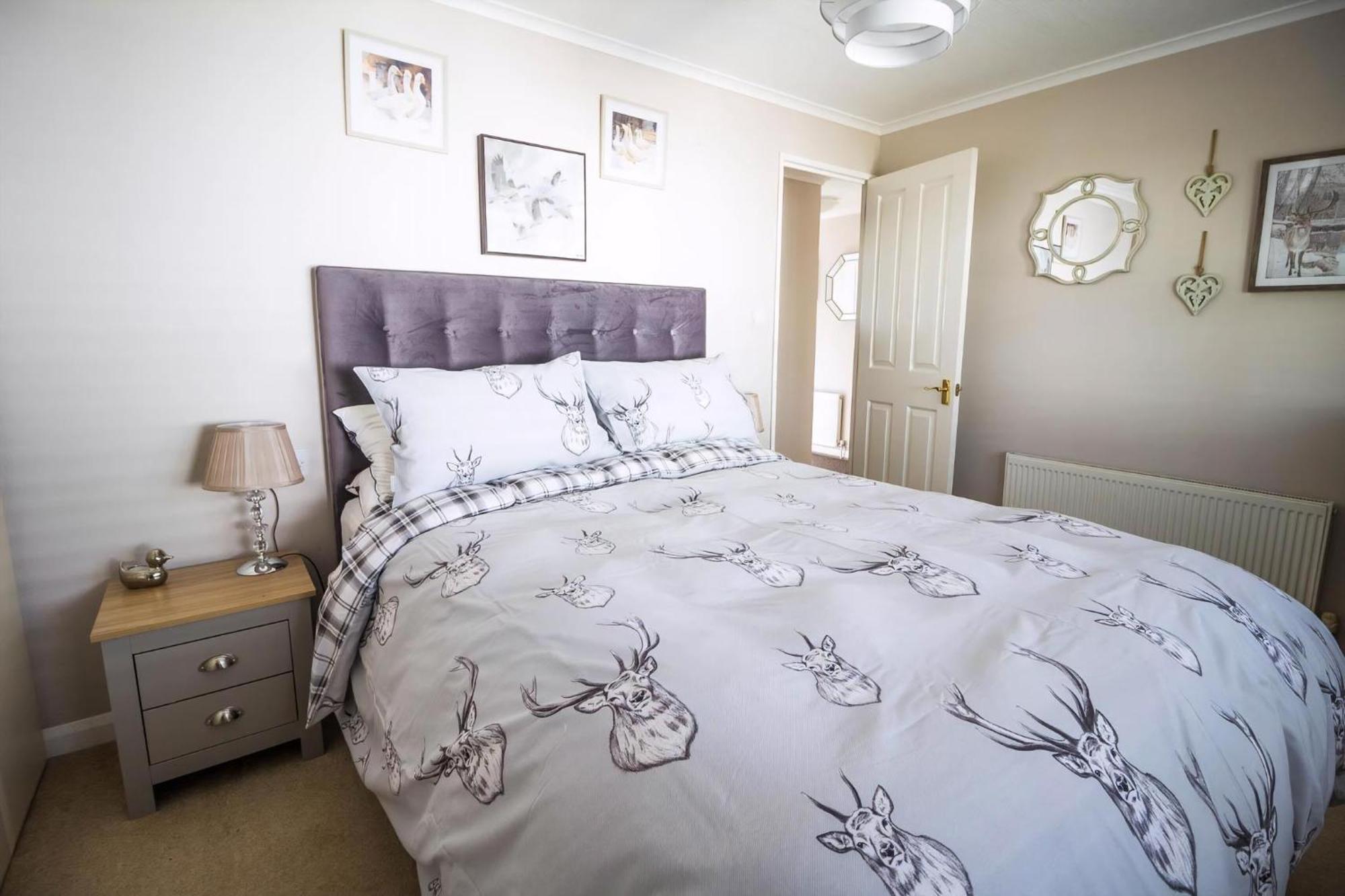 Stunning Lodge With Free Wifi For Hire At Carlton Meres In Suffolk Ref 60013M Saxmundham Bagian luar foto