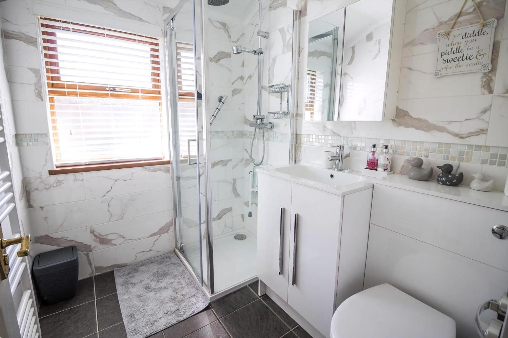 Stunning Lodge With Free Wifi For Hire At Carlton Meres In Suffolk Ref 60013M Saxmundham Bagian luar foto